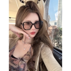 Miu miu Sunglasses